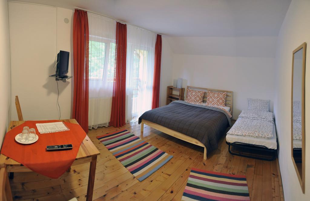 Pensiunea Tiuta Hotel Corbeni Buitenkant foto