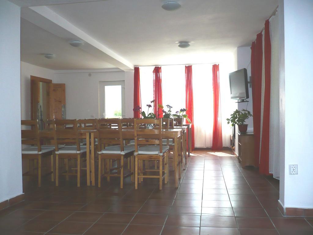 Pensiunea Tiuta Hotel Corbeni Buitenkant foto