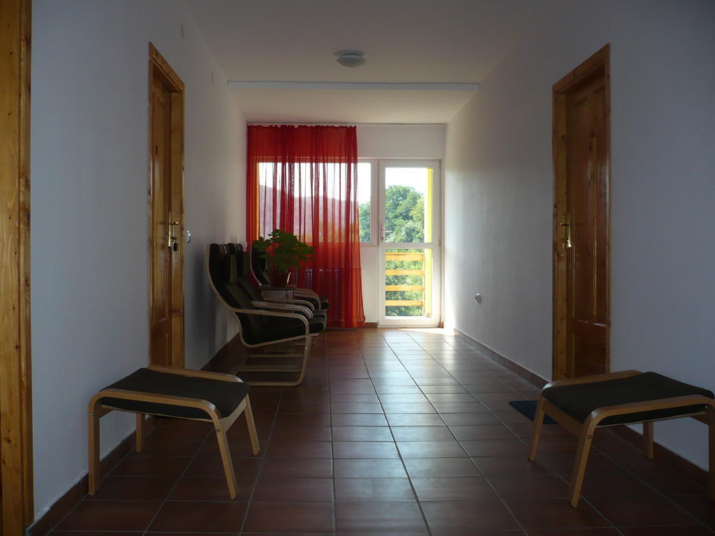 Pensiunea Tiuta Hotel Corbeni Buitenkant foto