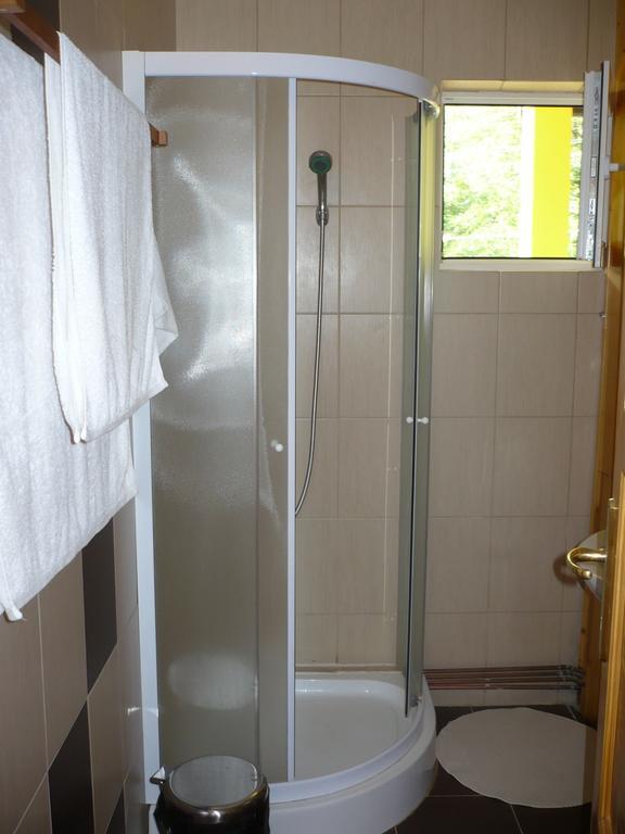 Pensiunea Tiuta Hotel Corbeni Kamer foto